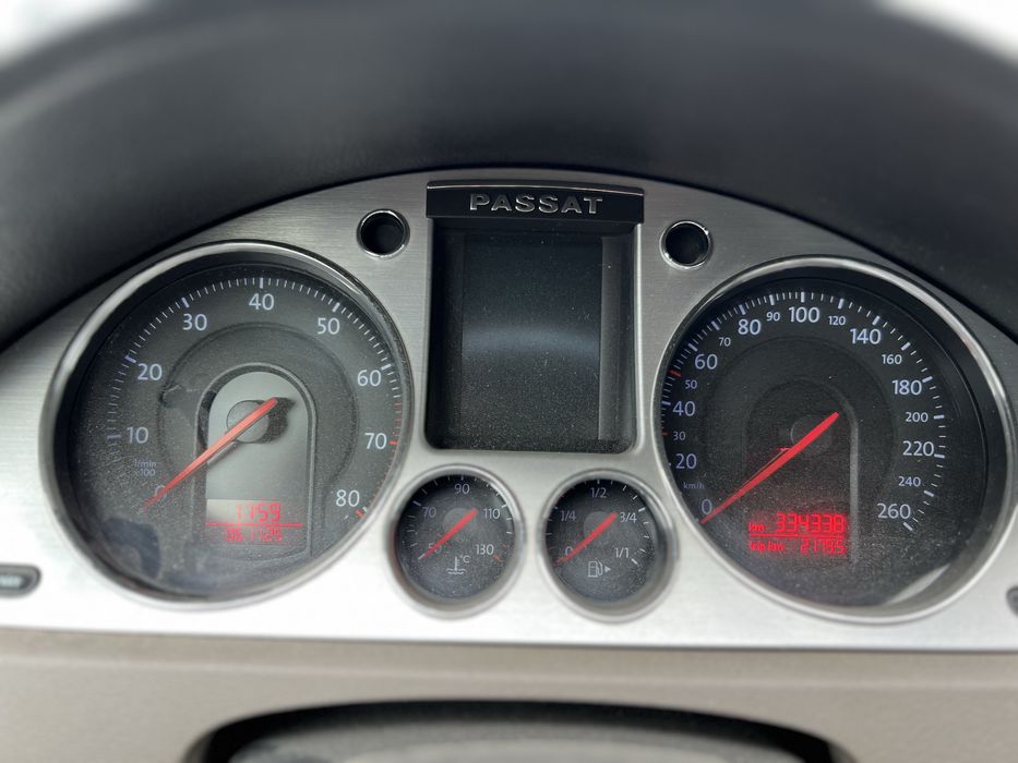 Продам Пассат Б6 2.0Т Автомат