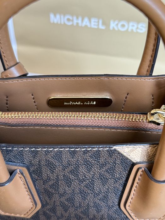 Жіноча оригінальна сумка Michael Kors