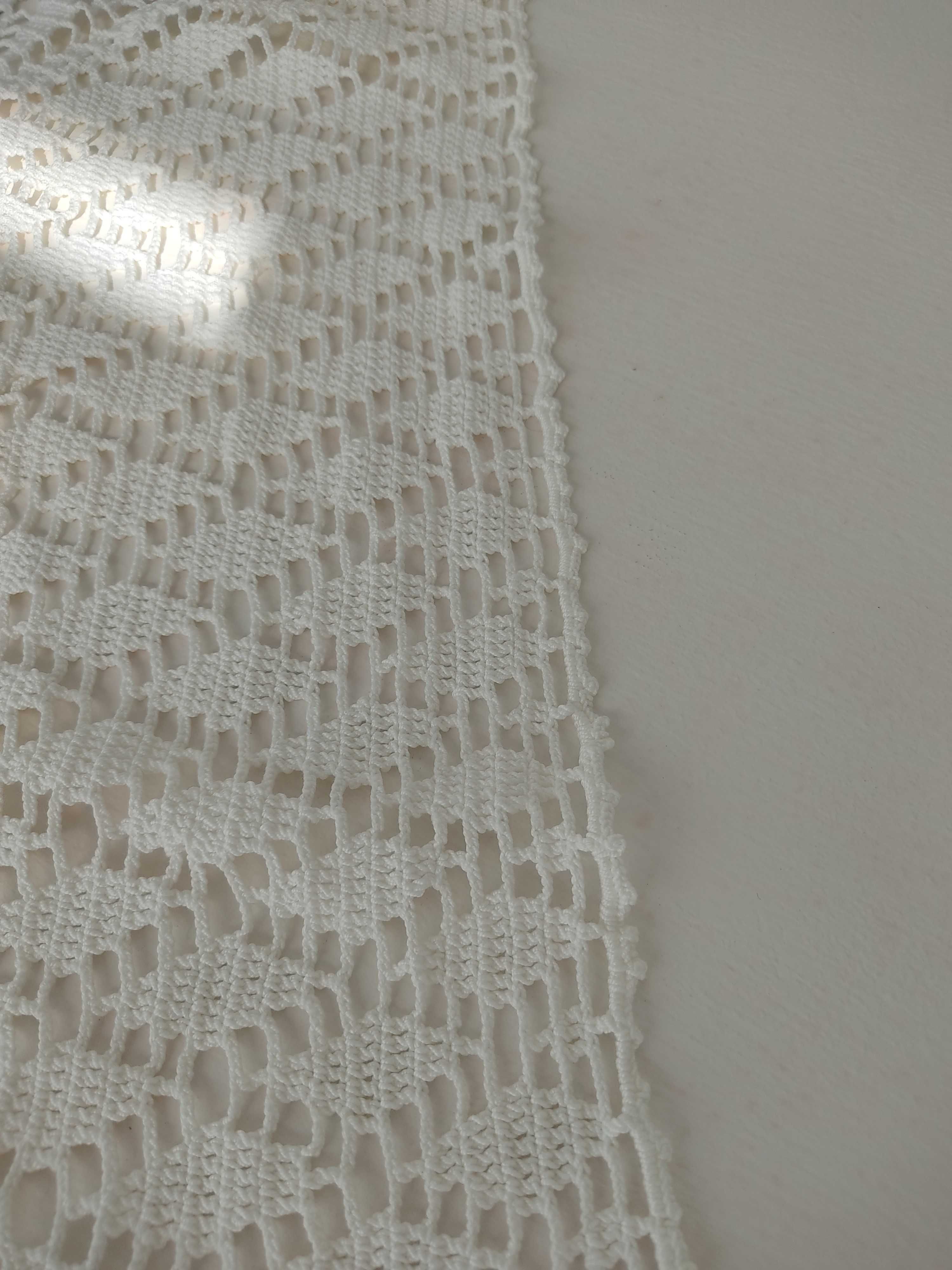 Toalha Branca hexagonal em crochet branca