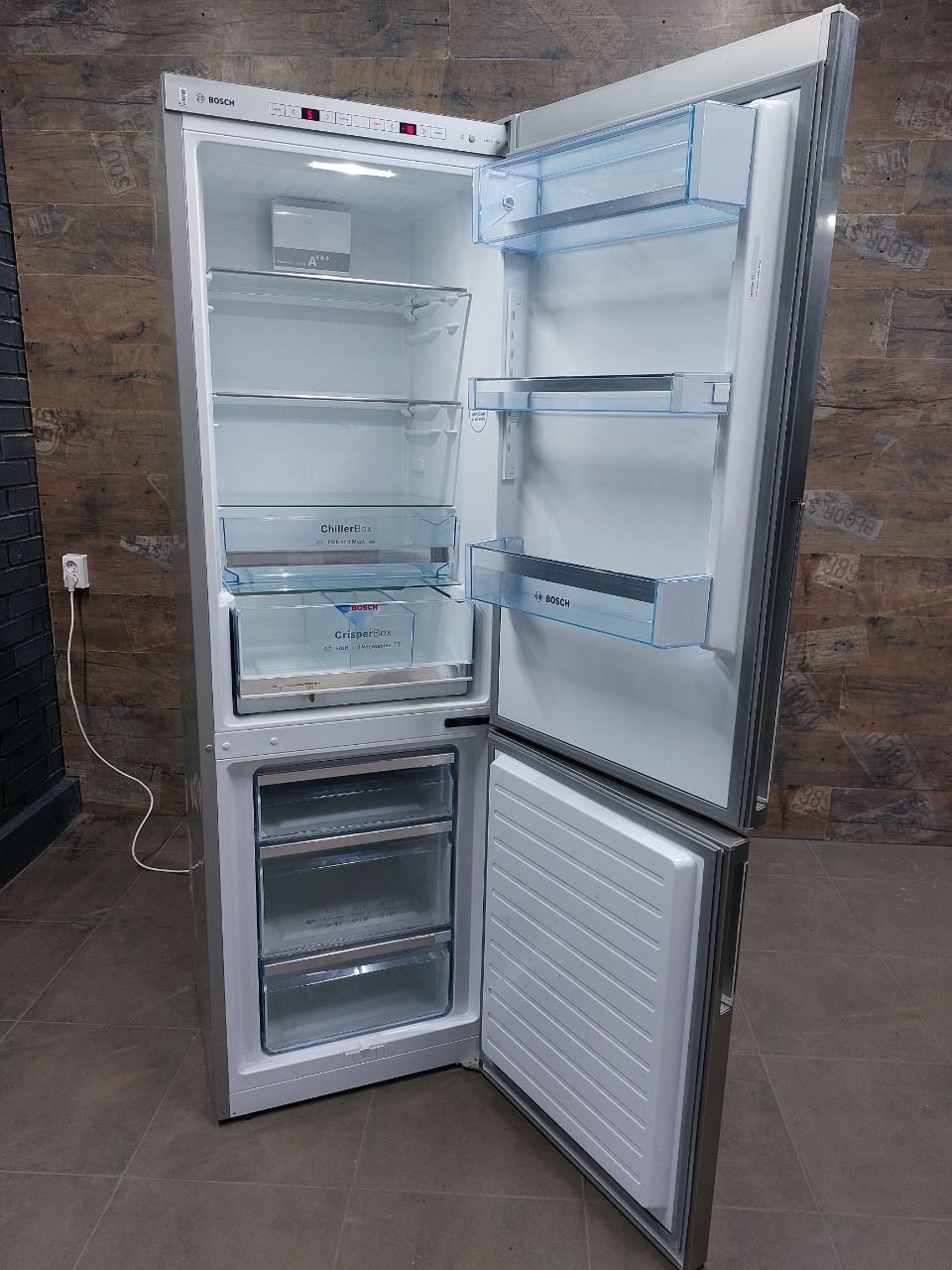 Холодильник Indesit  ITI 5181 S.Більше 4000 тисяч одиниць техніки.