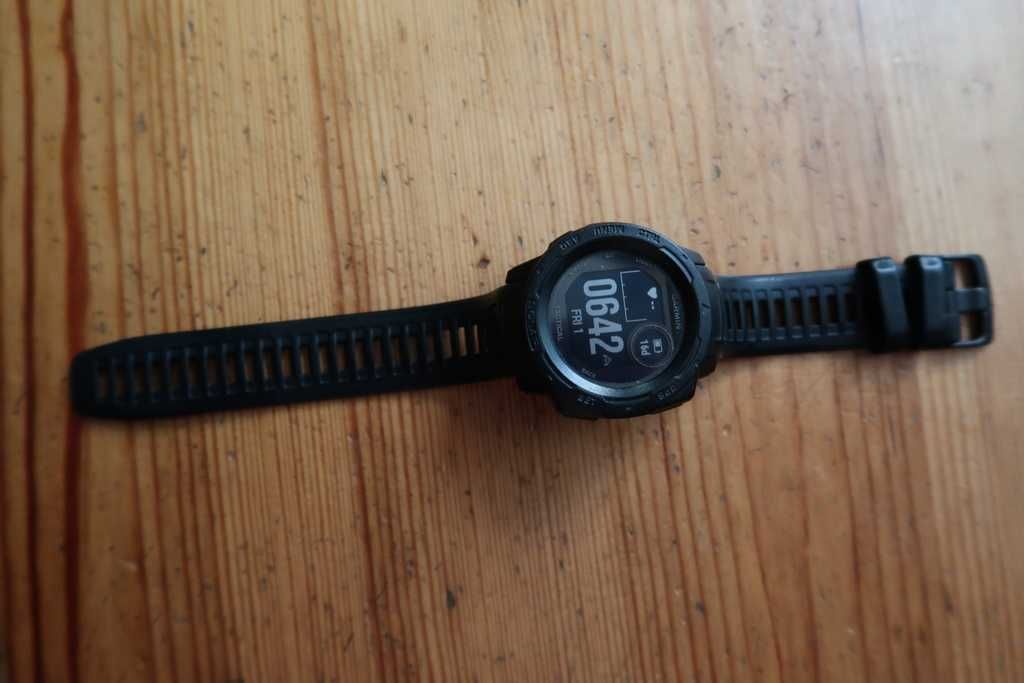 Смарт-годинник Garmin Instinct Solar. Модель Tactical