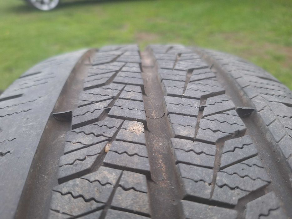 2 OPONY 215/65/16C ZIMA Tourador Vinter pro TSV1