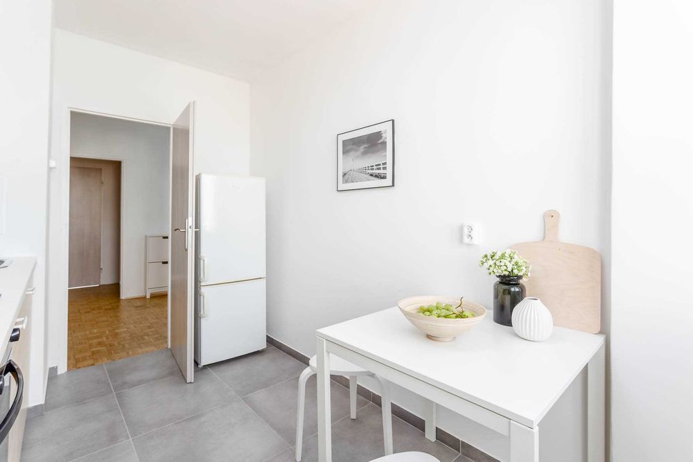 Pokój od 1 grudnia blisko rondo wiatraczna i uczelnii swps!! 10,4m2