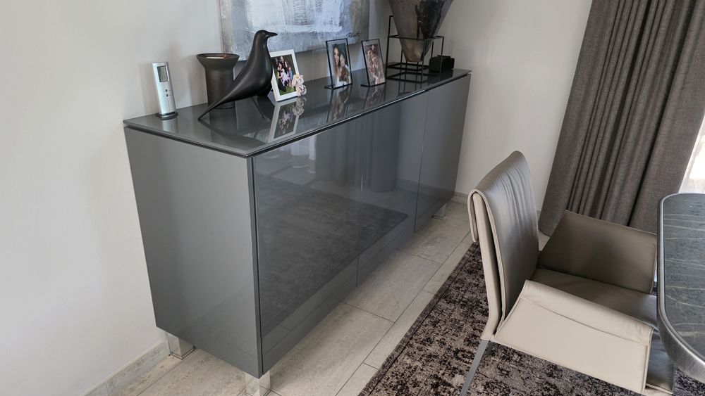 Комод модный Стекло, МДФ. Италия.