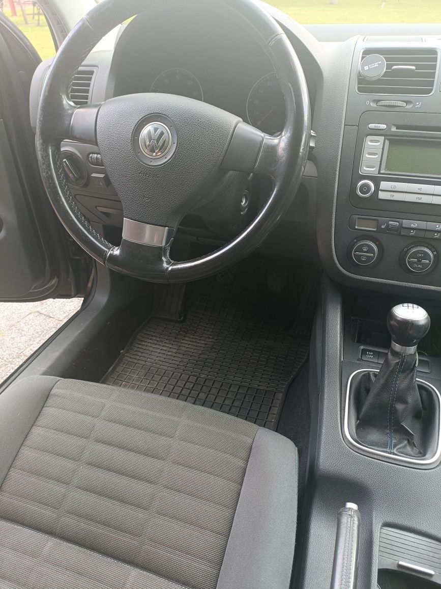 Volkswagen Golf V