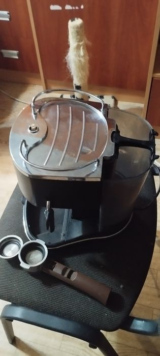 Кофеварка Delonghi
