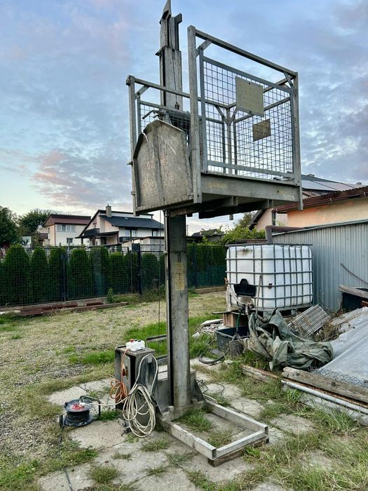 Winda budowlana towarowa pionowa jednomasz towa