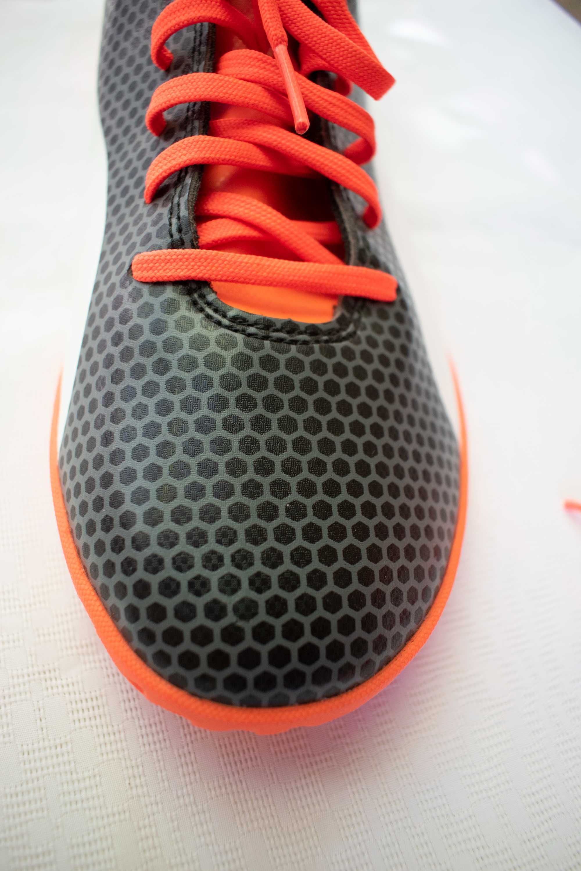 Новые Оригинальные Кросовки Футзалики Puma Spirit IT Jr 44 размер