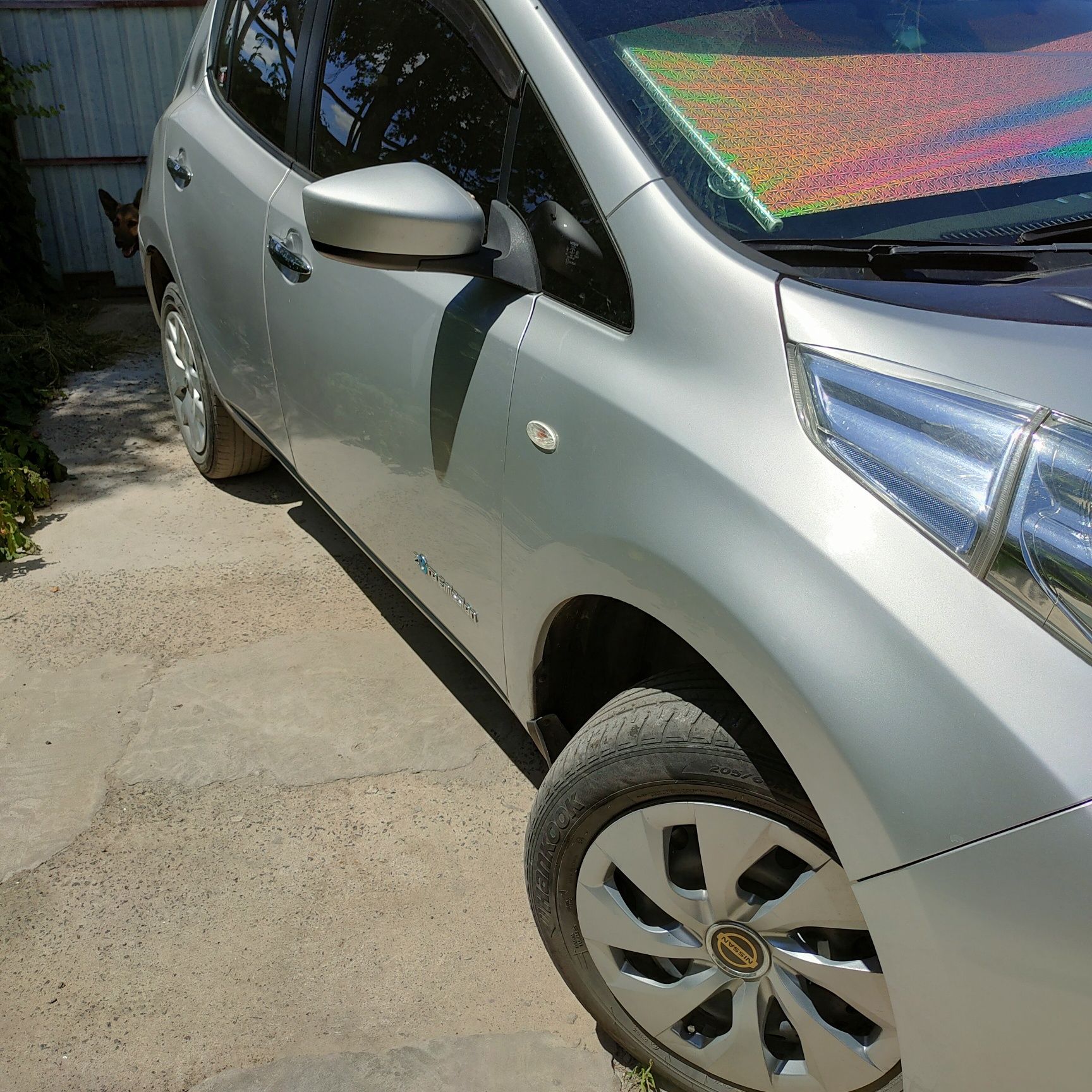 Продается nissan leaf 2017