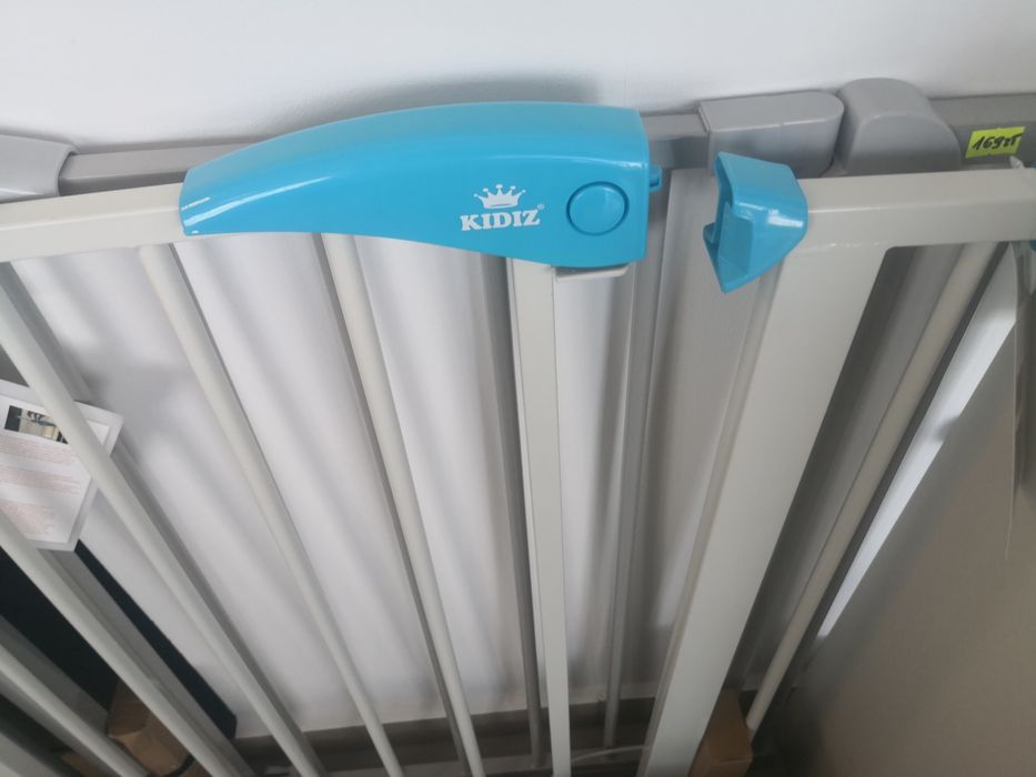 Bramka zabezpieczająca ochronna metalowa rozporowa solidna