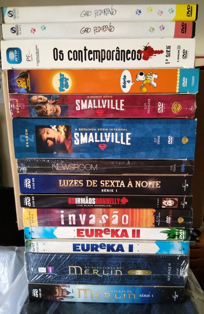 Séries em DVD - Eureka, Gato Fedorento e outras...