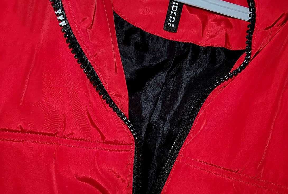 H&M Kurtka Bomberka Połyskująca pikowana  Stan BDB 164