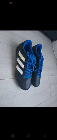 Buty piłkarskie - korki adidas rozm.42 jak nowe