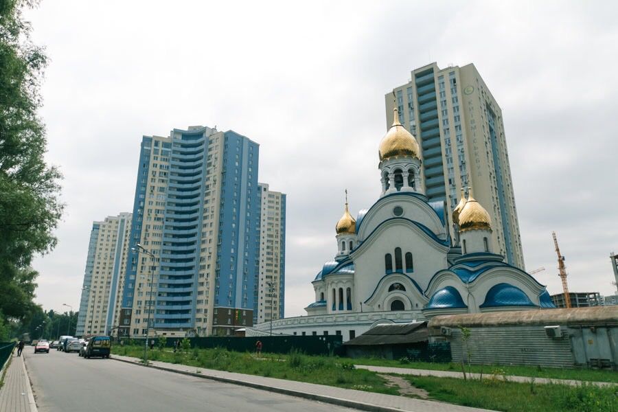 Подобово.  Квартира-люкс в ЖК Акцент на ВДНГ, метро Іподром, Теремки