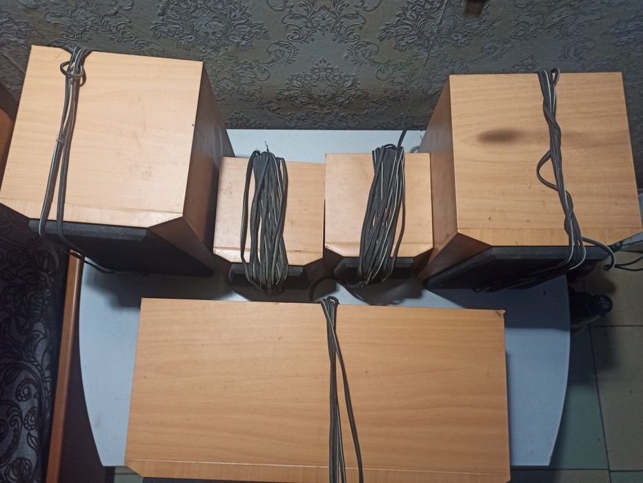 Колонки 5.1 genius или dyno