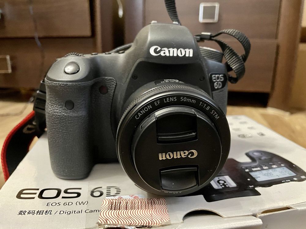 Фотоапарат Canon EOS 6D + Об'єктив Canon EF 50 mm f/1.8 STM