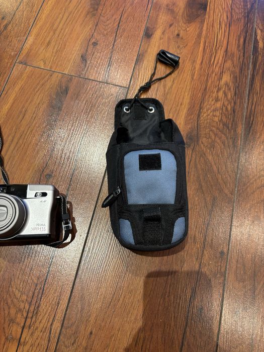 Aparat analogowy Canon prima super 135 srebrno-szary kamera kolekcjone