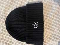 Шапка жіноча Calvin Klein