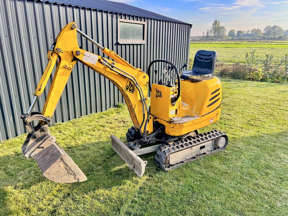 Minikoparka JCB 8010    1100 kg