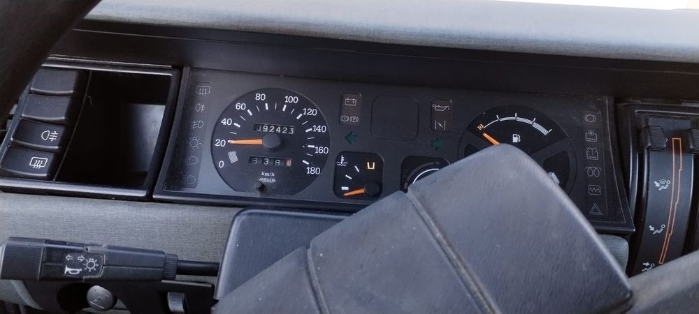 Renault 11 GTL e carro antigo tudo em funcionamento