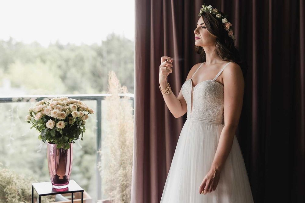 Suknia ślubna boho Lillian West 66168 za połowę ceny