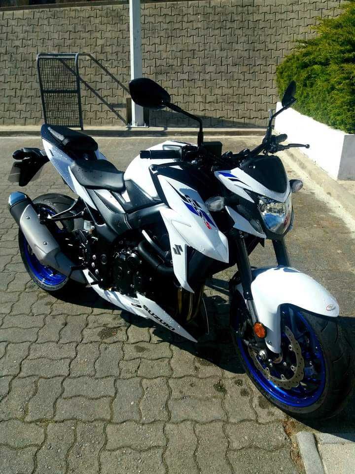 suzuki gsxs 750  não a muito a dizer