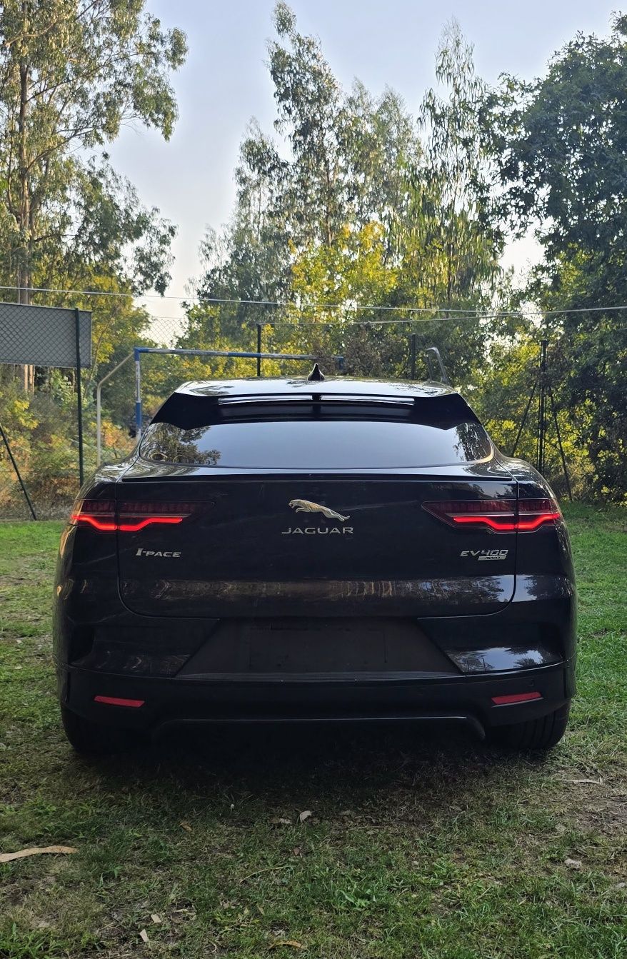 Jaguar Ipace EV400 AWD HSE first edition 400cvs