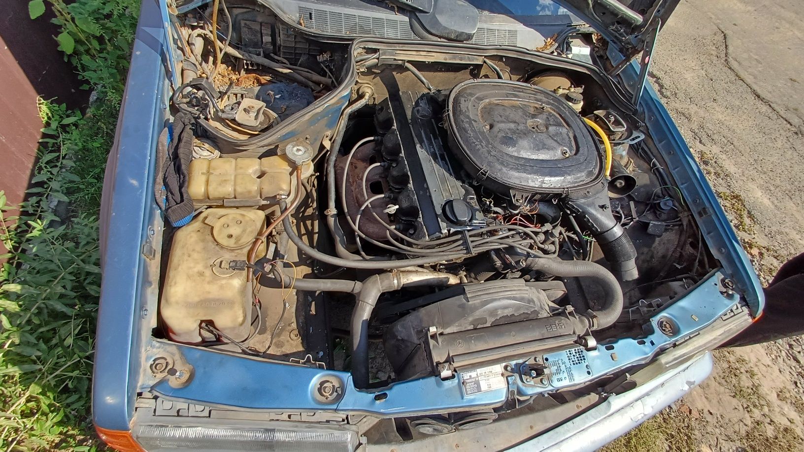 Разборка Мерседес е190 w201 , Mercedes-Benz 2.0 бензин