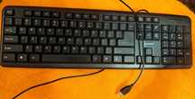 Klawiatura przewodowa Gembird USB – sprawna, pełnowymiarowa