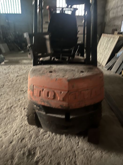 Автопогрузчик кара газ/бензин