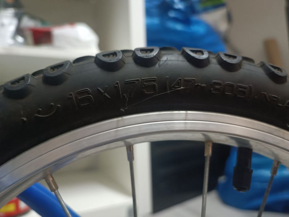 Bicicleta Decathlon roda 16 bom estado