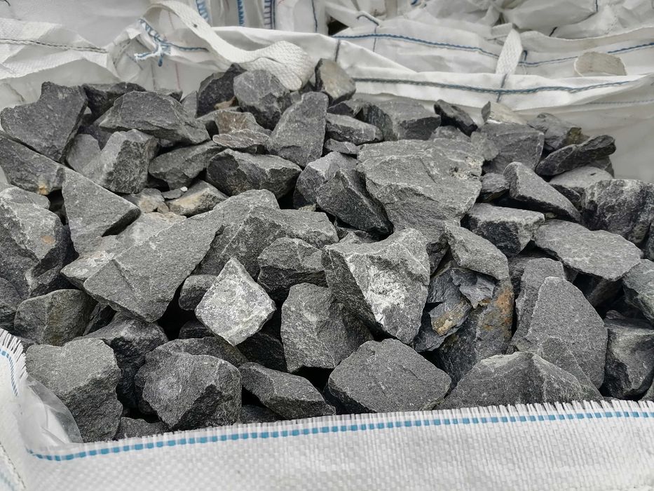 Kamień do gabionu na skarpę łupek czarny kora kamienna Biała Marianna