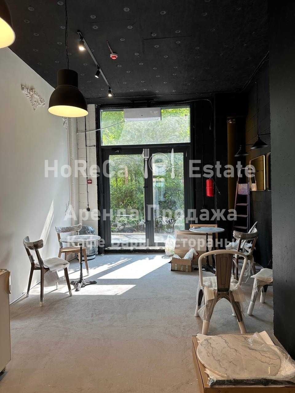 Аренда. Кафе Кофейня Фасад Витрины 40м2  1эт. Файна Таун