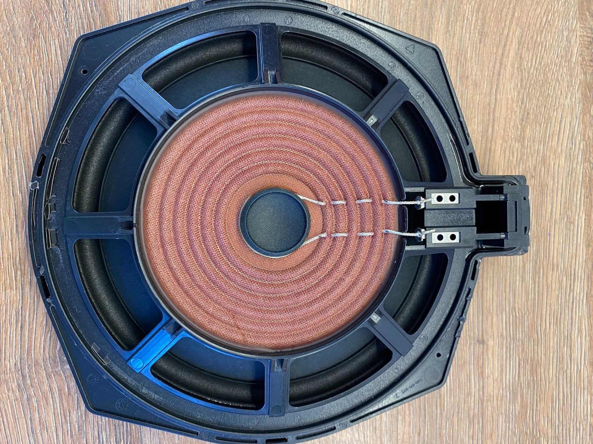 Subwoofer głośnik pod siedzenie BMW G21 2 szt. oryginał S676 Hifi