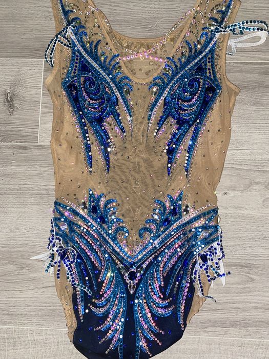 Strój dla gimmastyki artystycznej