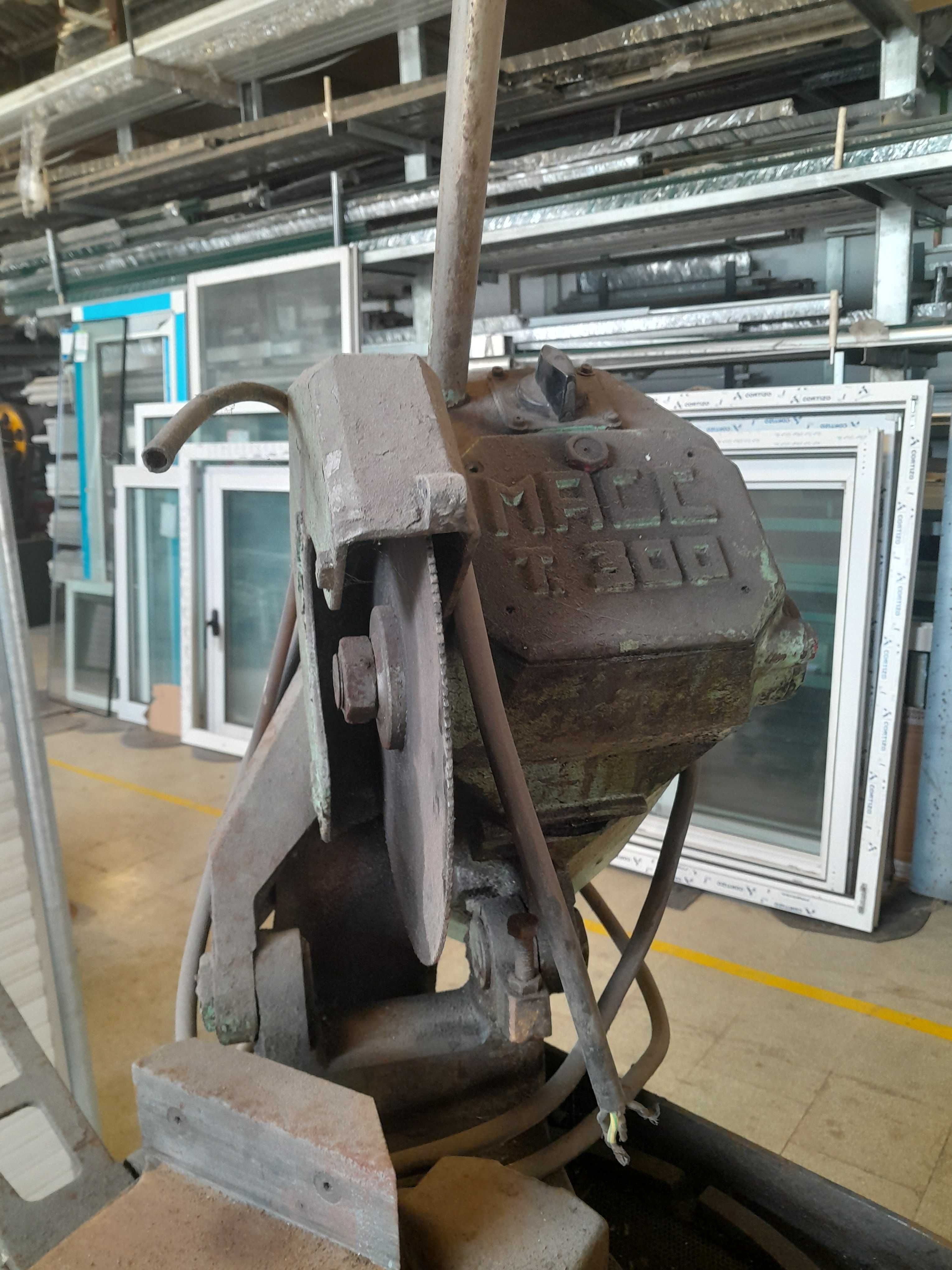 Máquina de corte de ferro