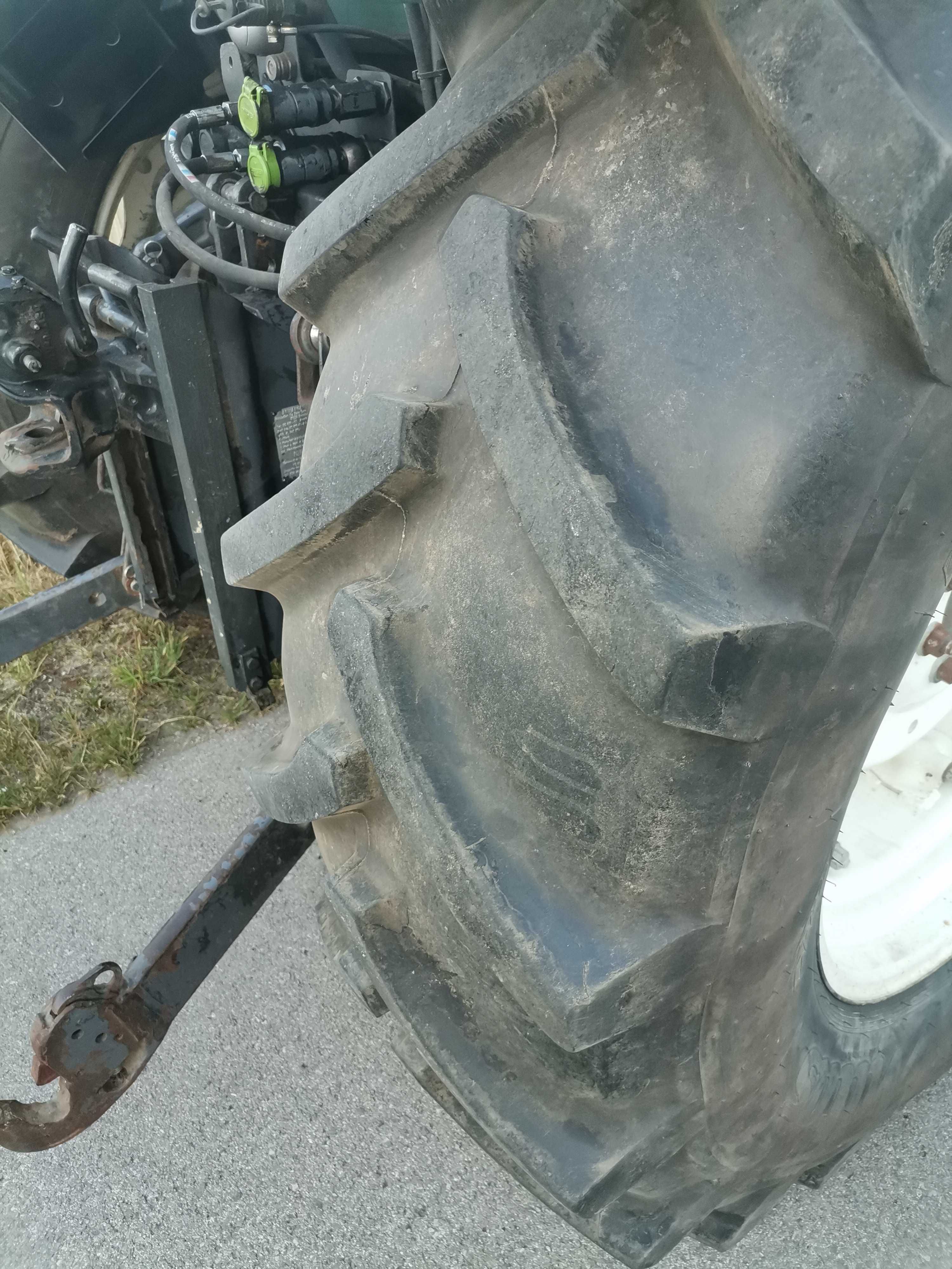 Ciągnik New Holland  Tur
