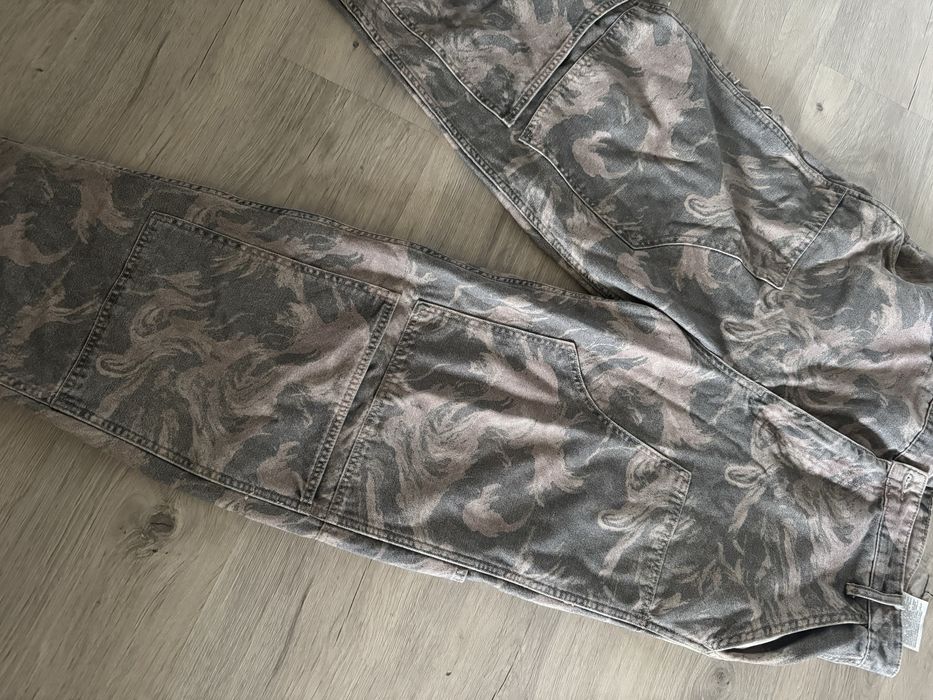 Джинси Zara з принтом real tree, 44 розмір