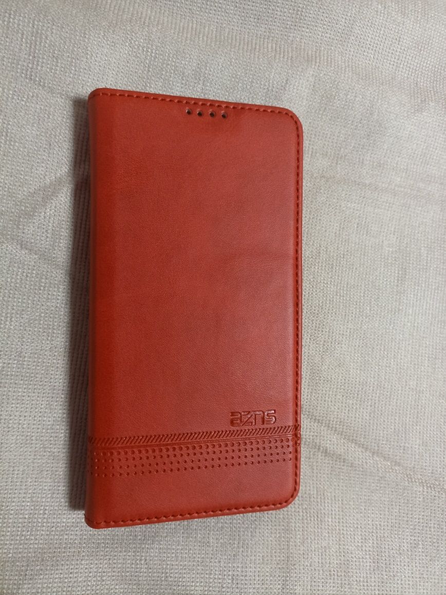 Чехол книжка Xiaomi 13 красный.