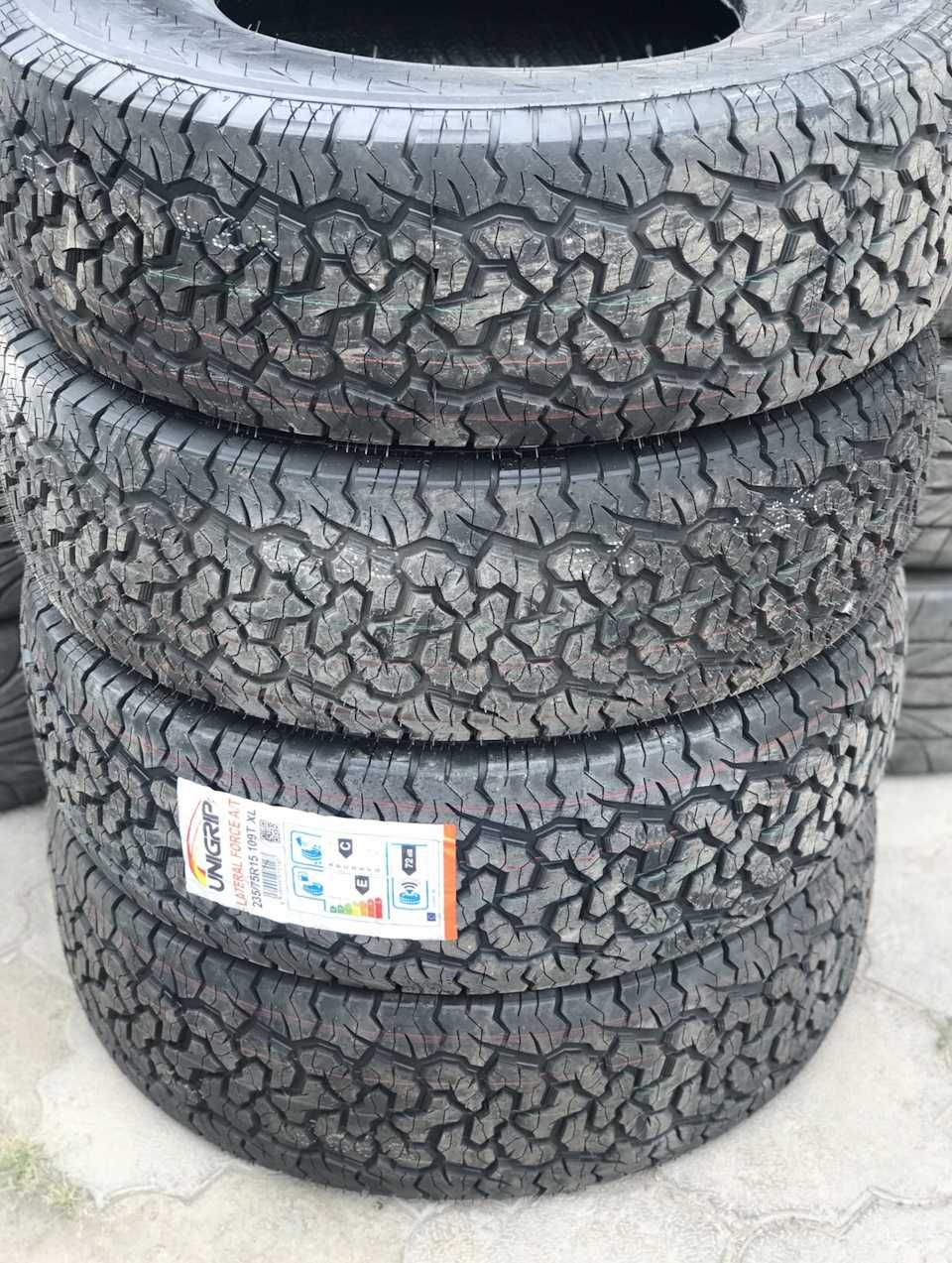 215/65 R16 Самовивіз та відправлення НП, Всесезонні AT шини Unigrip