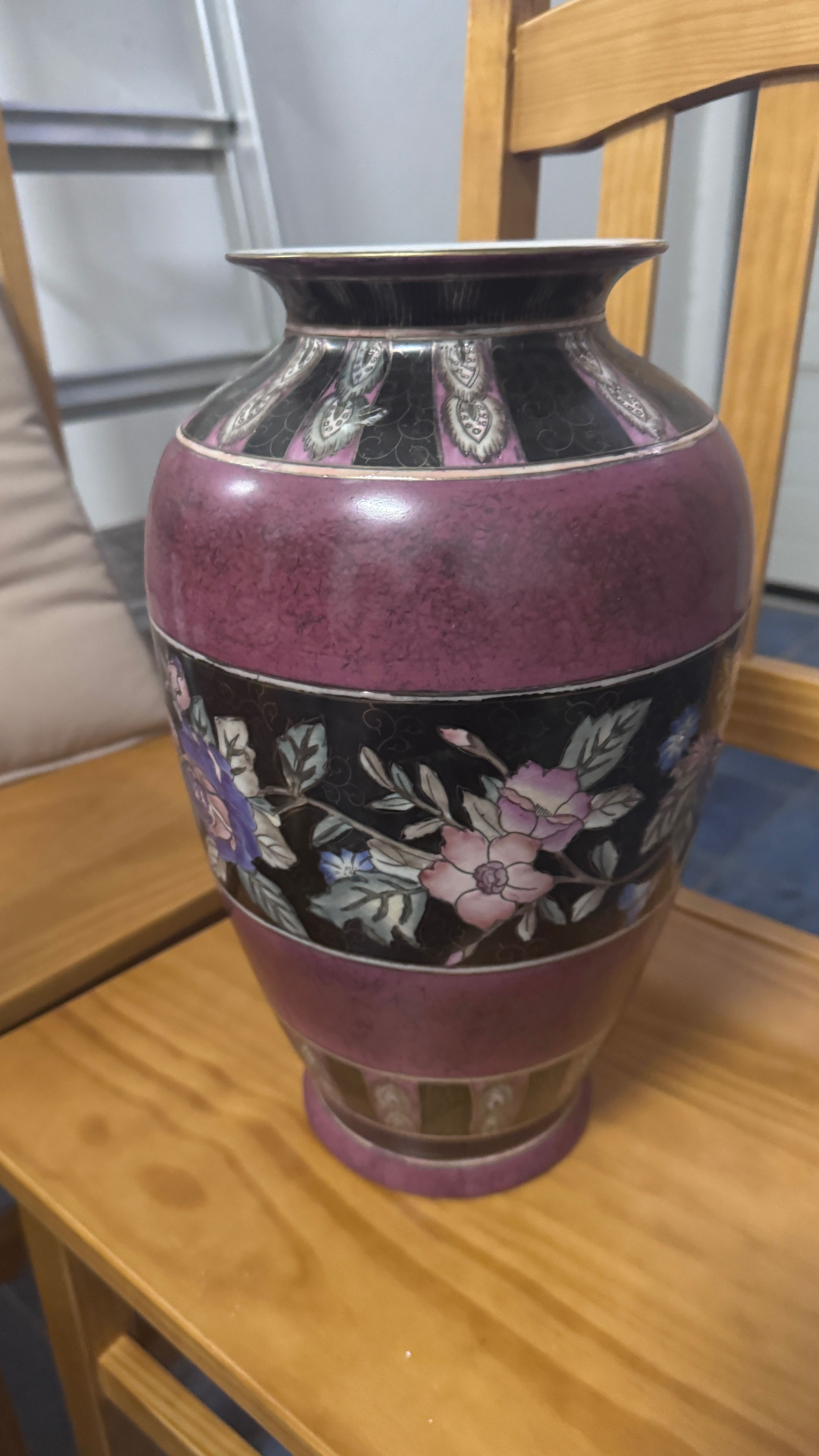 Vaso decorado com 36cms de altura - Novo