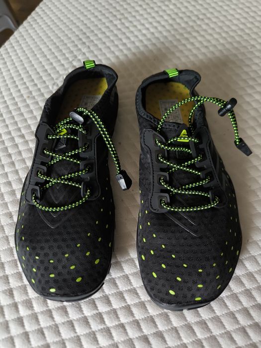 Saguaro buty do wody surfingowe EU 41 do pływania czarne unisex sport