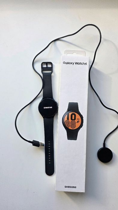 Samsung Galaxy Watch4 Bluetooth (44mm) / pełny zestaw