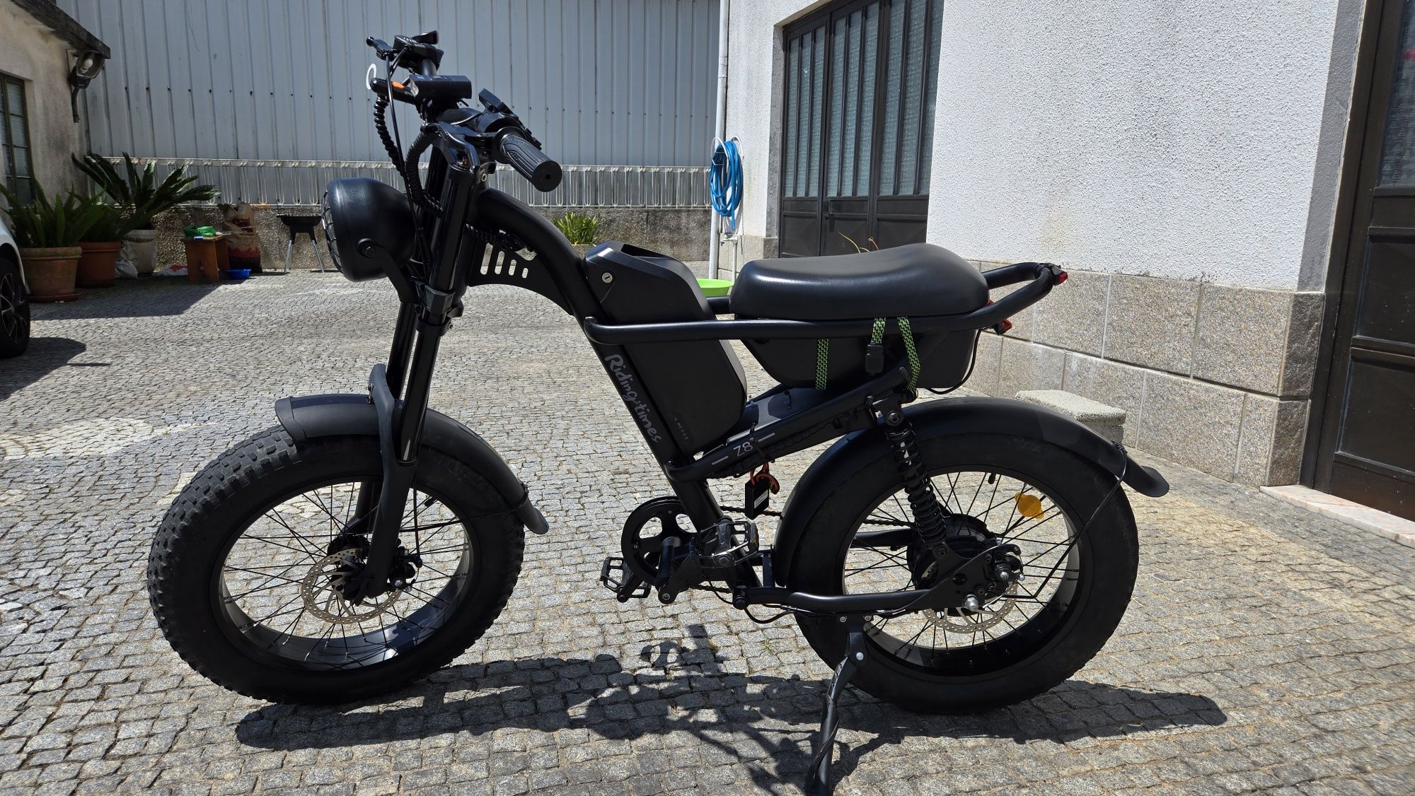 Riding times Z8 2 baterias