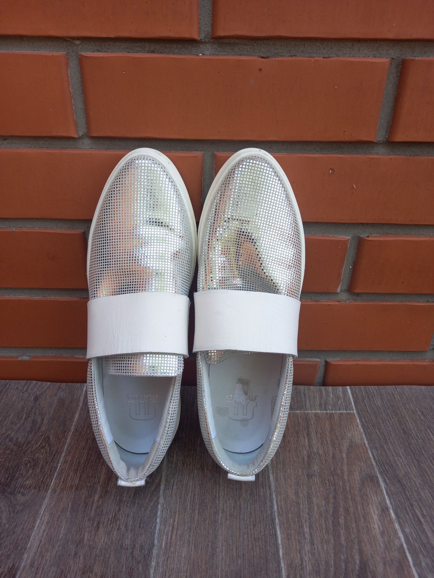 Продам женскую обувь бренда  MARUTI-40 размер