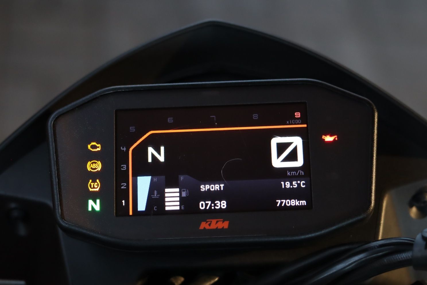 KTM Duke 690  2019 A2