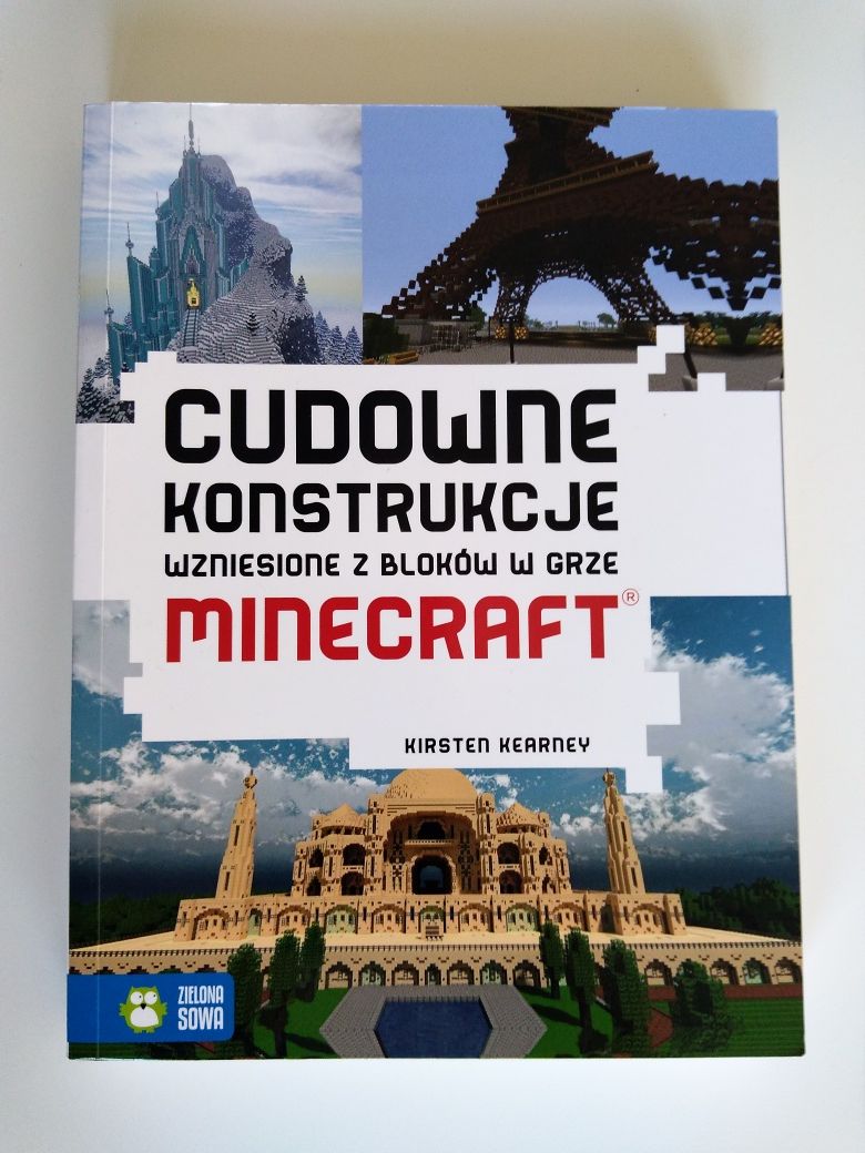 Cudowne konstrukcje wzniesione z bloków w grze Minecraft. K.Kearney