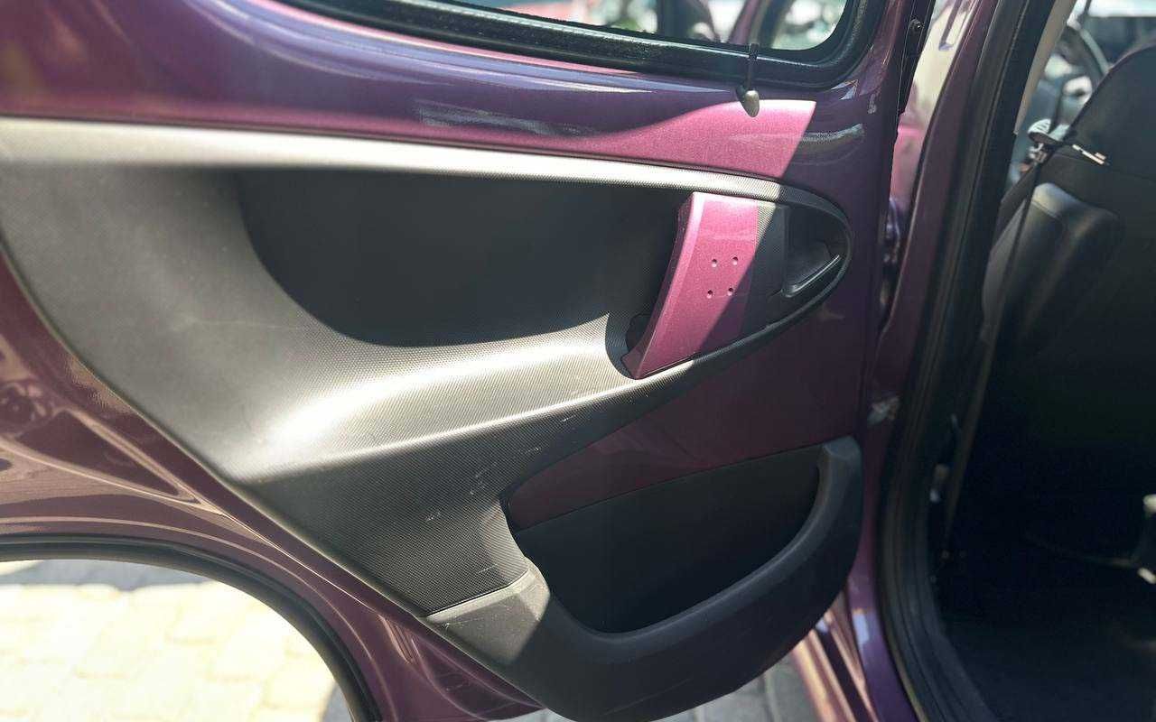 Peugeot 107 2013