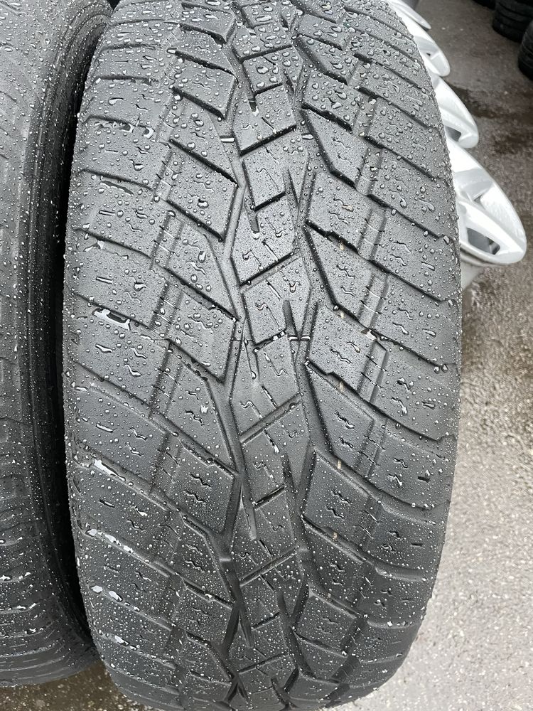 275/60R20 TOYO A/T