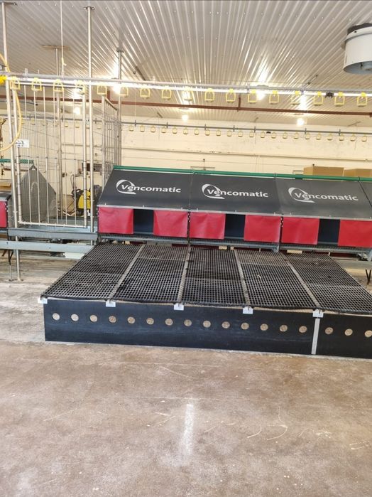 Gniazda automatyczne Vencomatic dla kur